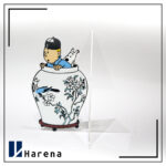 تقویم رومیزی تن تن 1405 سایز بزرگ مربع با پایه فیگور همراه با سفرنامه تن تن در ایران